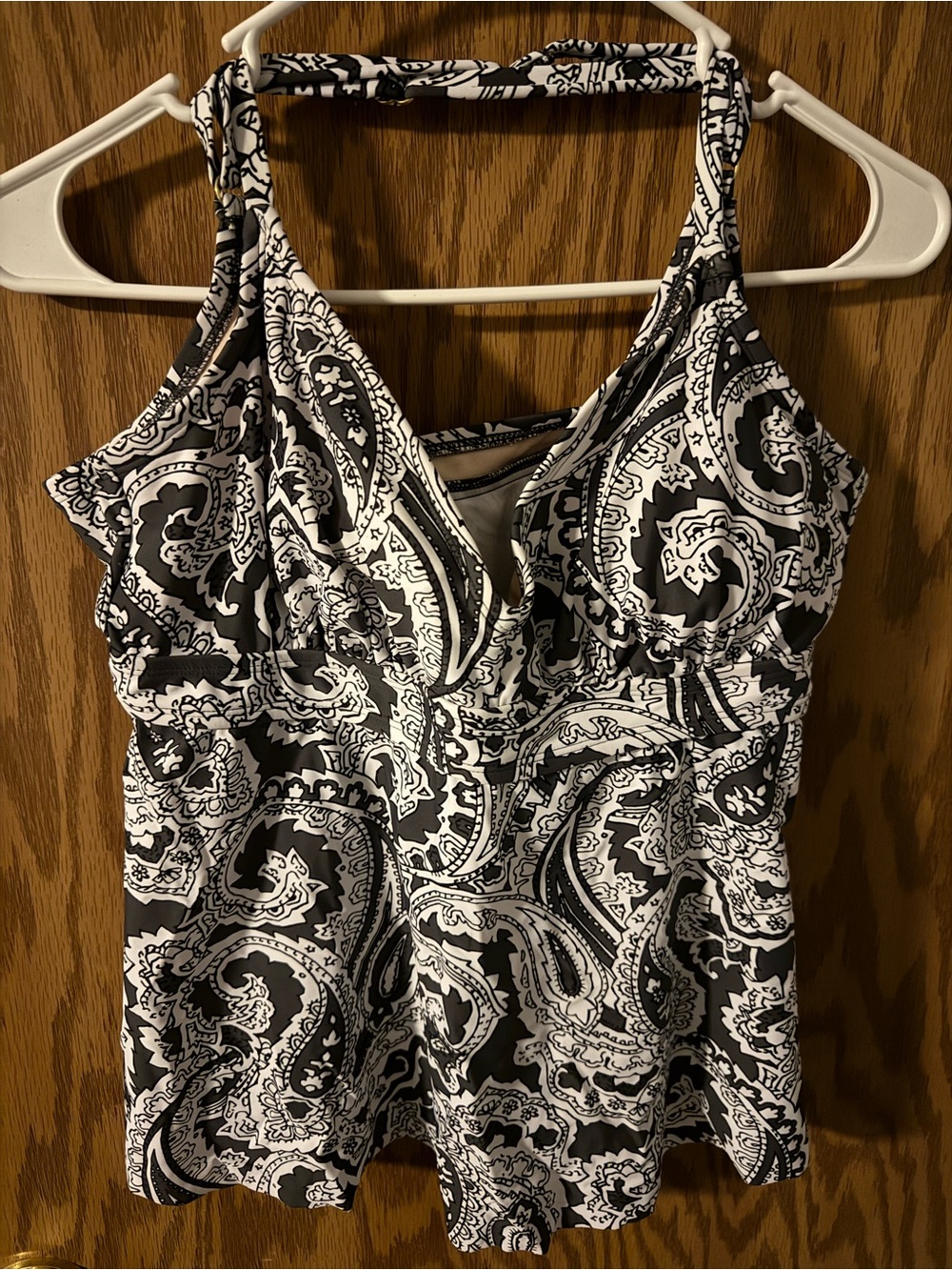Kona Sol Black and White Paisley Tankini Top